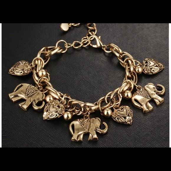Jewelry - New! Beautiful Elephant Charm Bracelet